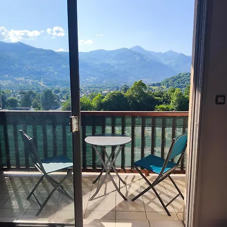 Le Balcon D'azun شقة *